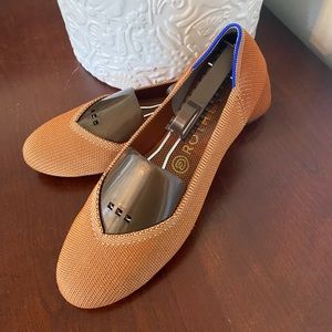 Rothy’s flats Fawn color 9.0
